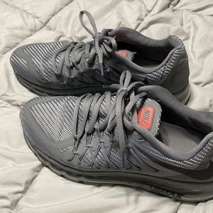 Nike Air Max Tennis Shoes